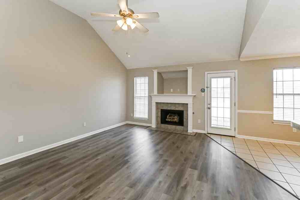 150 Susanne Dr - Photo 4 of 16