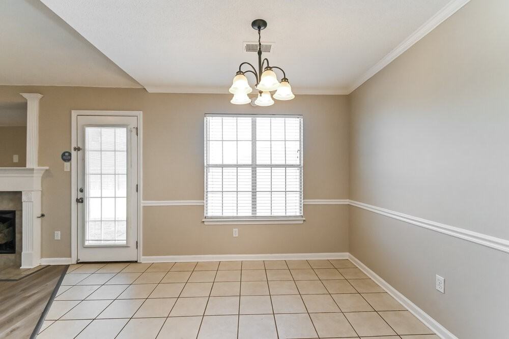 150 Susanne Dr - Photo 6 of 16