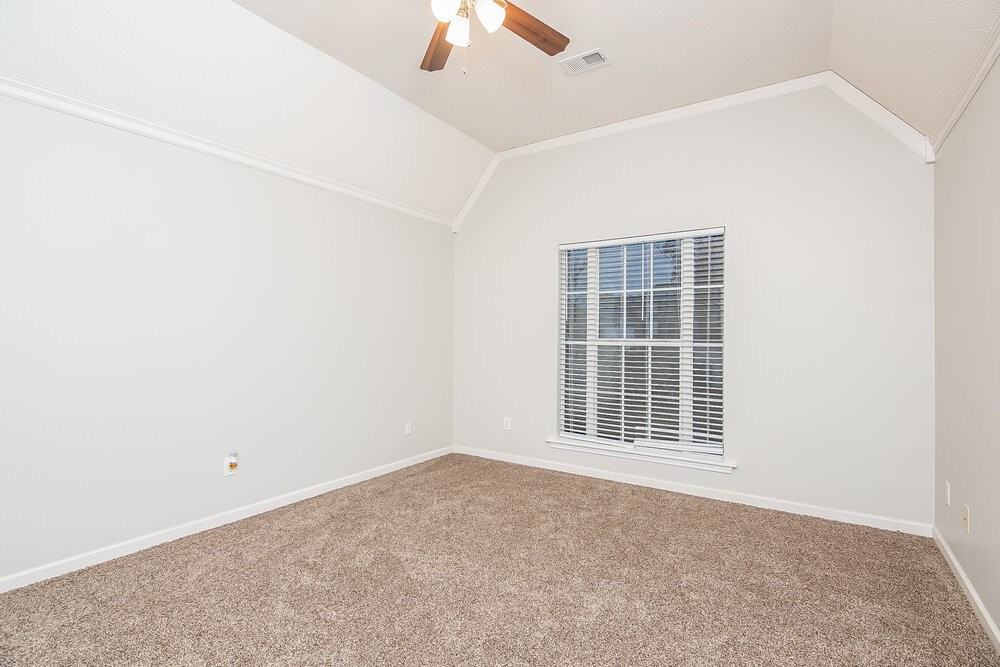 11629 Leewood Dr - Photo 6 of 15