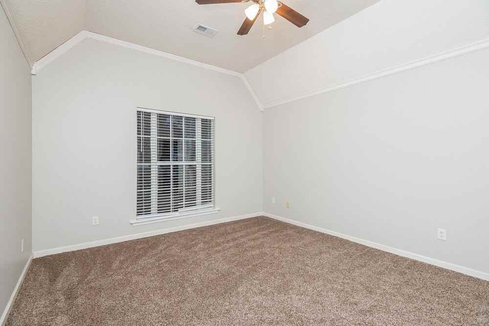 11629 Leewood Dr - Photo 7 of 15