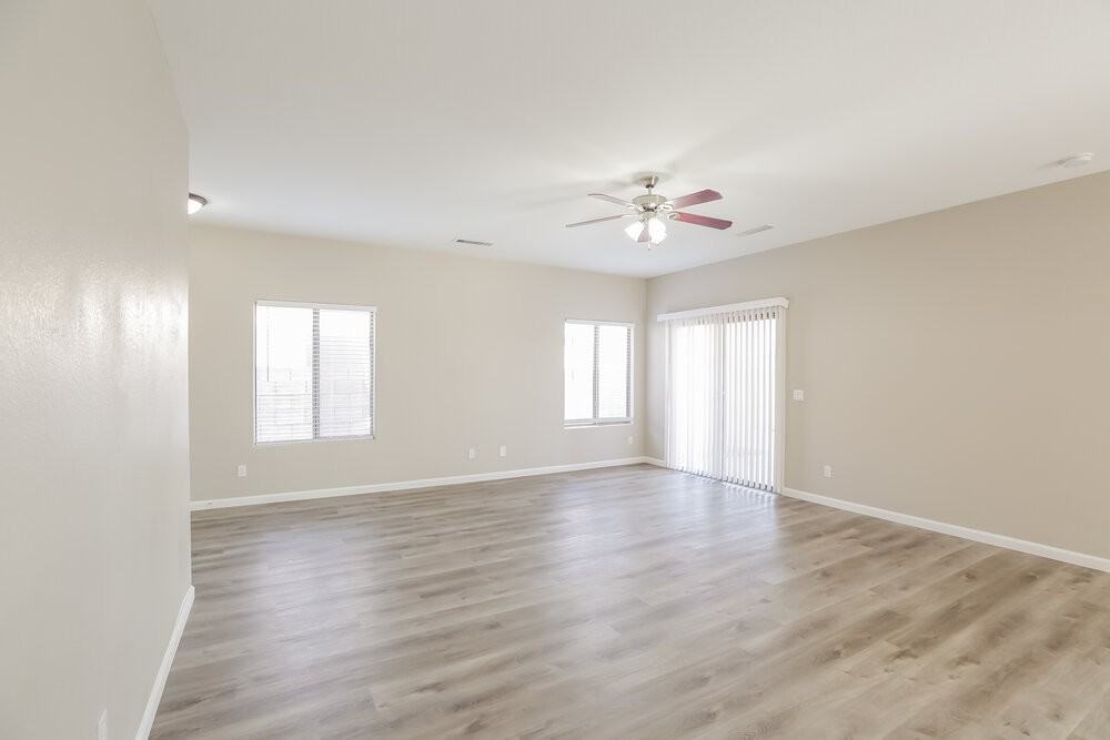 514 W Mountain View Dr - Photo 3 of 16