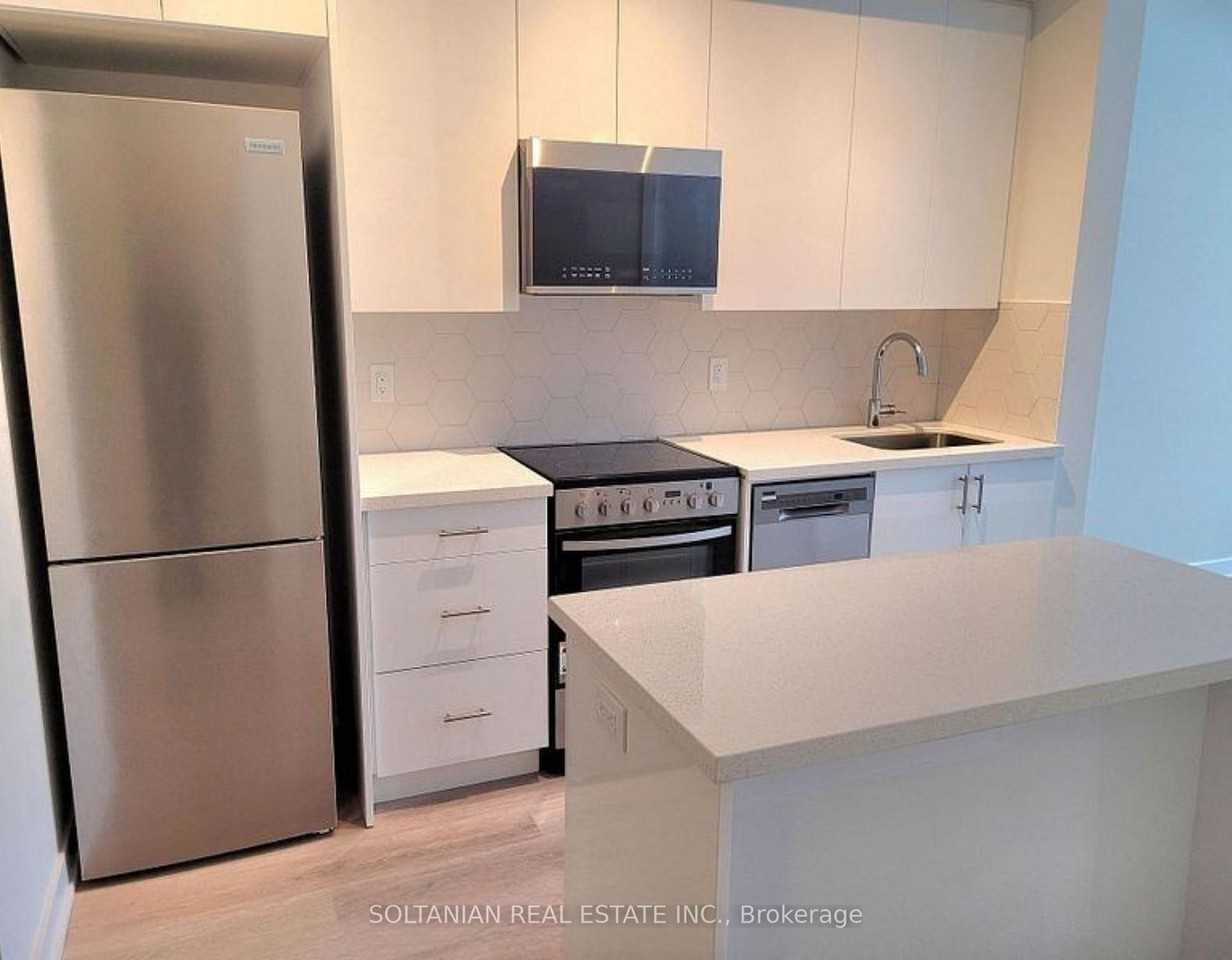 15 Ellerslie Avenue #601 - Photo 4 of 10