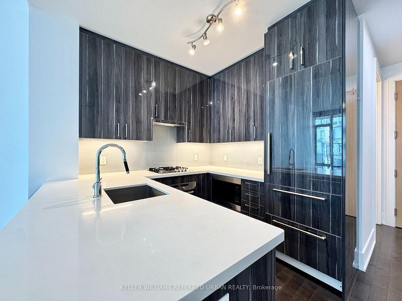 39 Queens Quay East #716 - Photo 4 of 24
