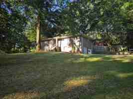 featured image of 2170 Maywood Dr
