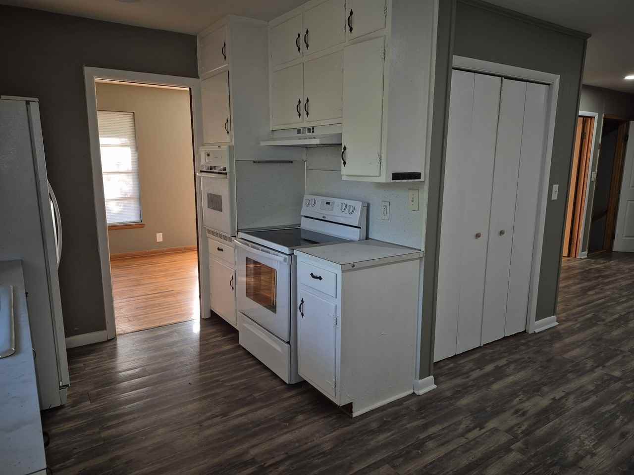 2170 Maywood Dr - Photo 6 of 28