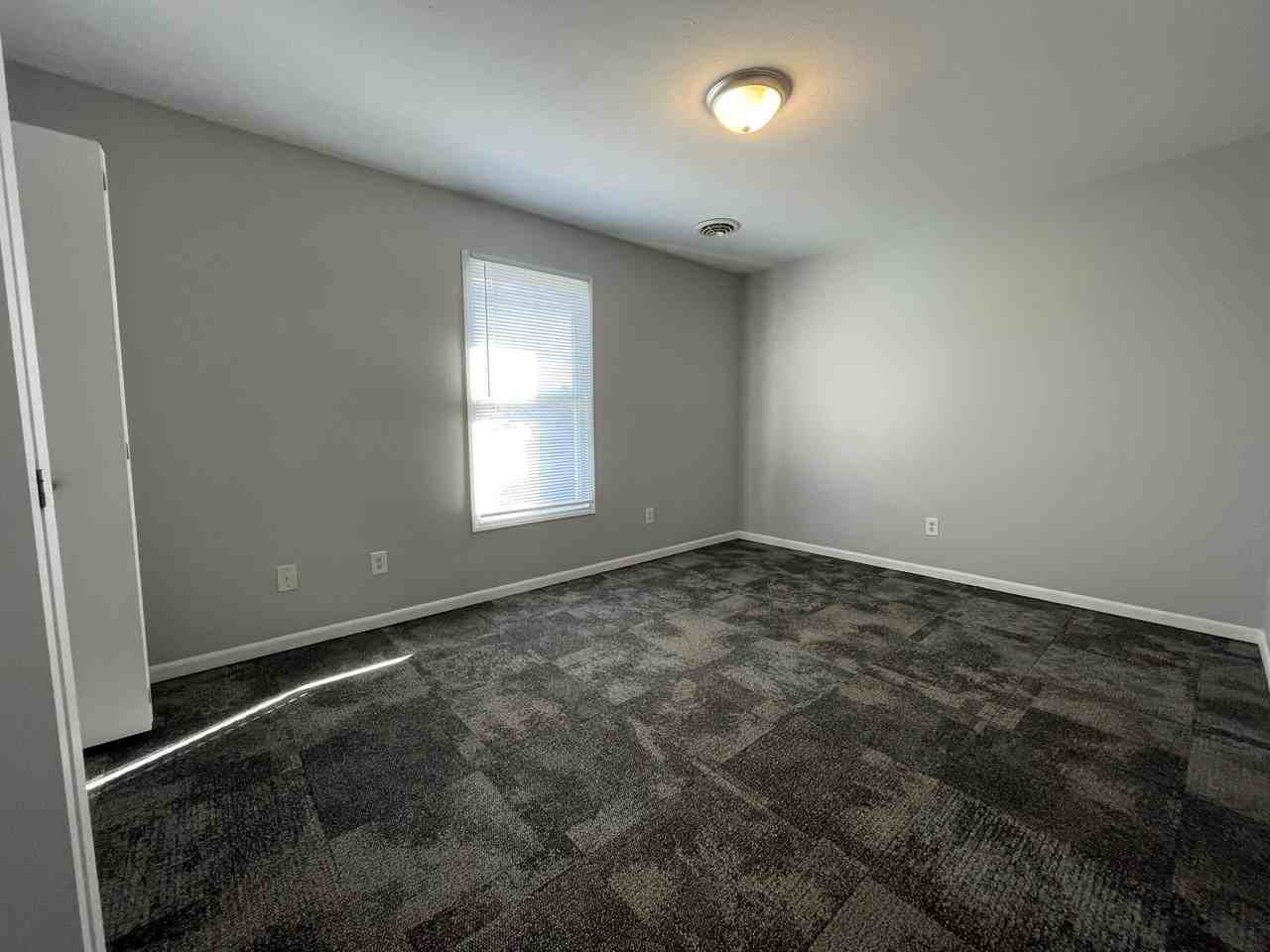 304 Stone Dr #A - Photo 5 of 9