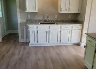 348 Kingview Dr #1 - Photo 2 of 11