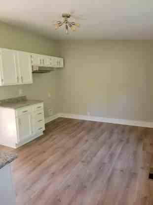 348 Kingview Dr #1 - Photo 7 of 11