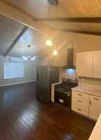 featured image of 221 Valley St #B