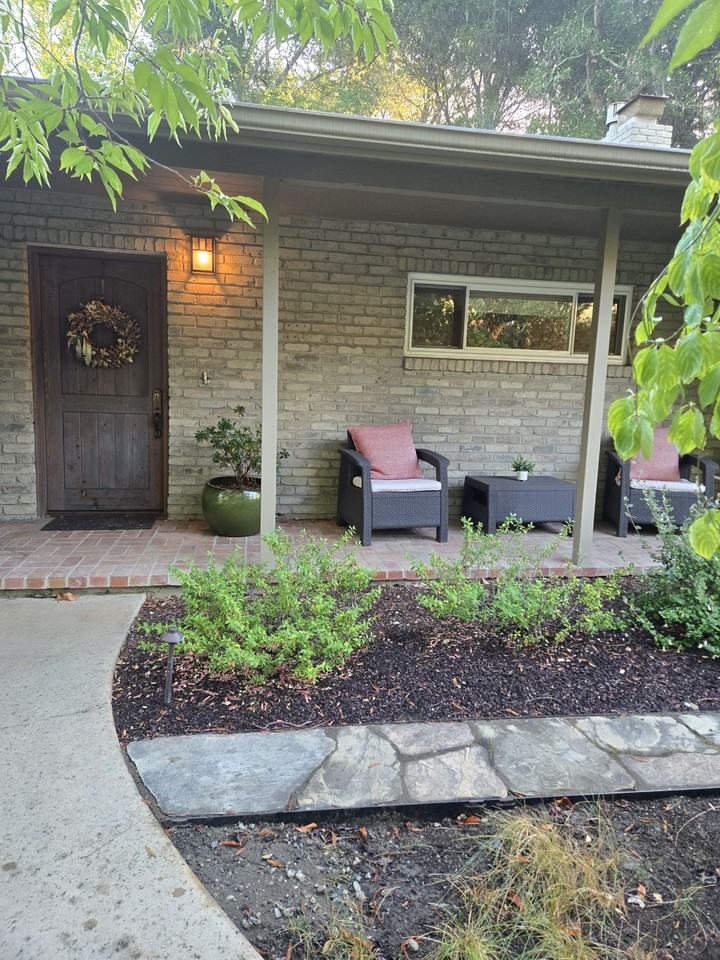 111 Escanyo Way - Photo 2 of 12