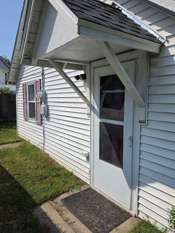 106 N Cottage Grove Ave - Photo 3 of 14
