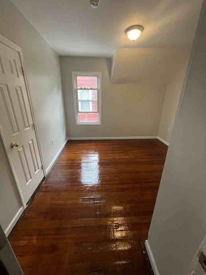 502 Wilson St #3 - Photo 3 of 5