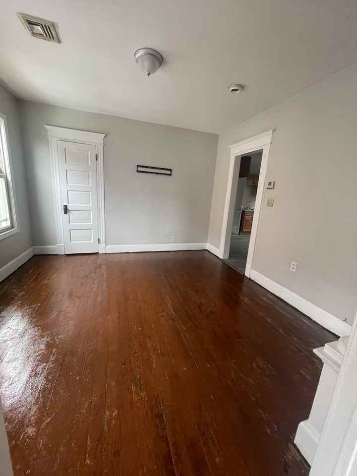 502 Wilson St #3 - Photo 4 of 5