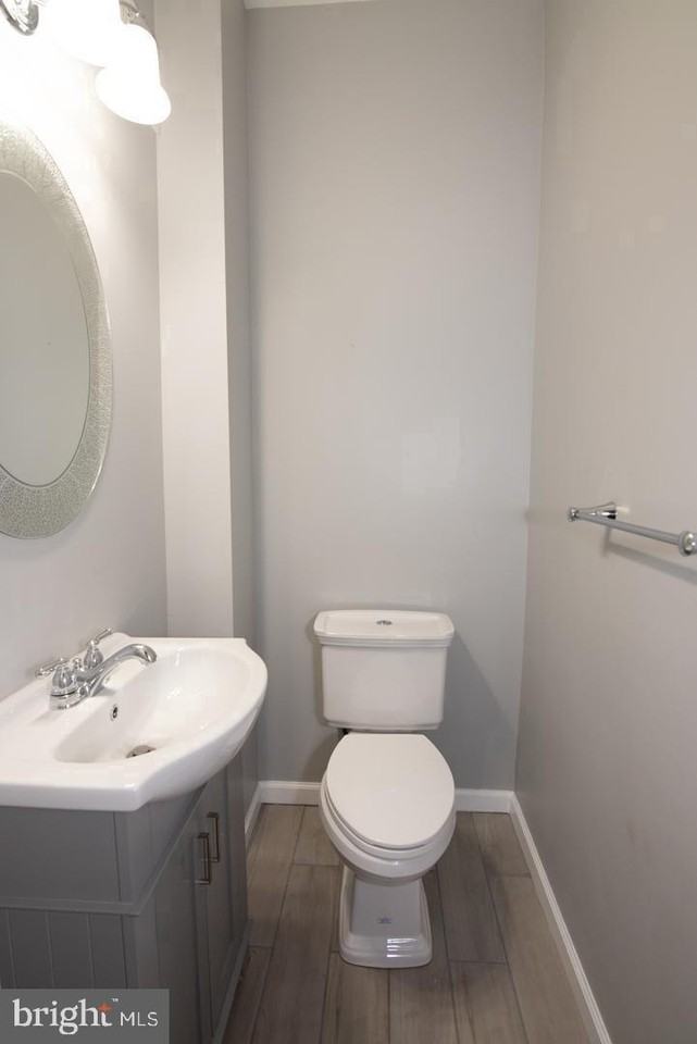 745 Dolphin St - Photo 7 of 16