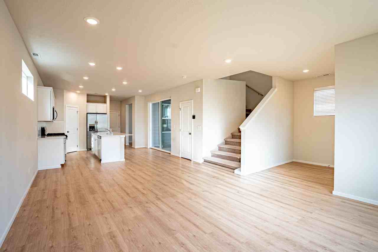 24331 E Harrier Loop - Photo 5 of 25