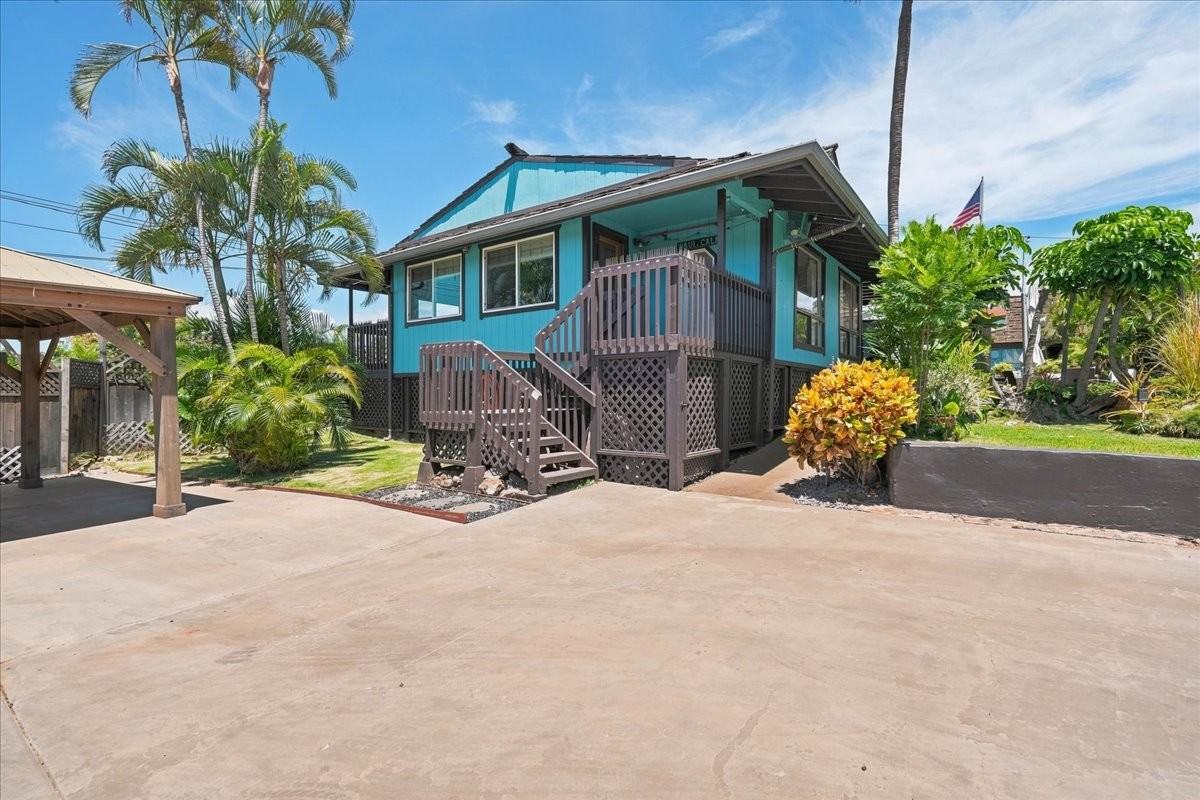 3161 Mapu Pl #1 - Photo 2 of 30