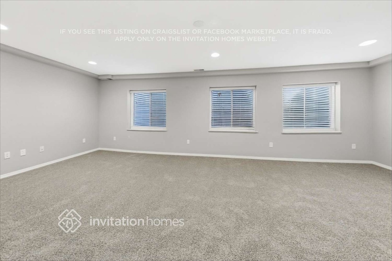 6025 Fossil Dr - Photo 7 of 23