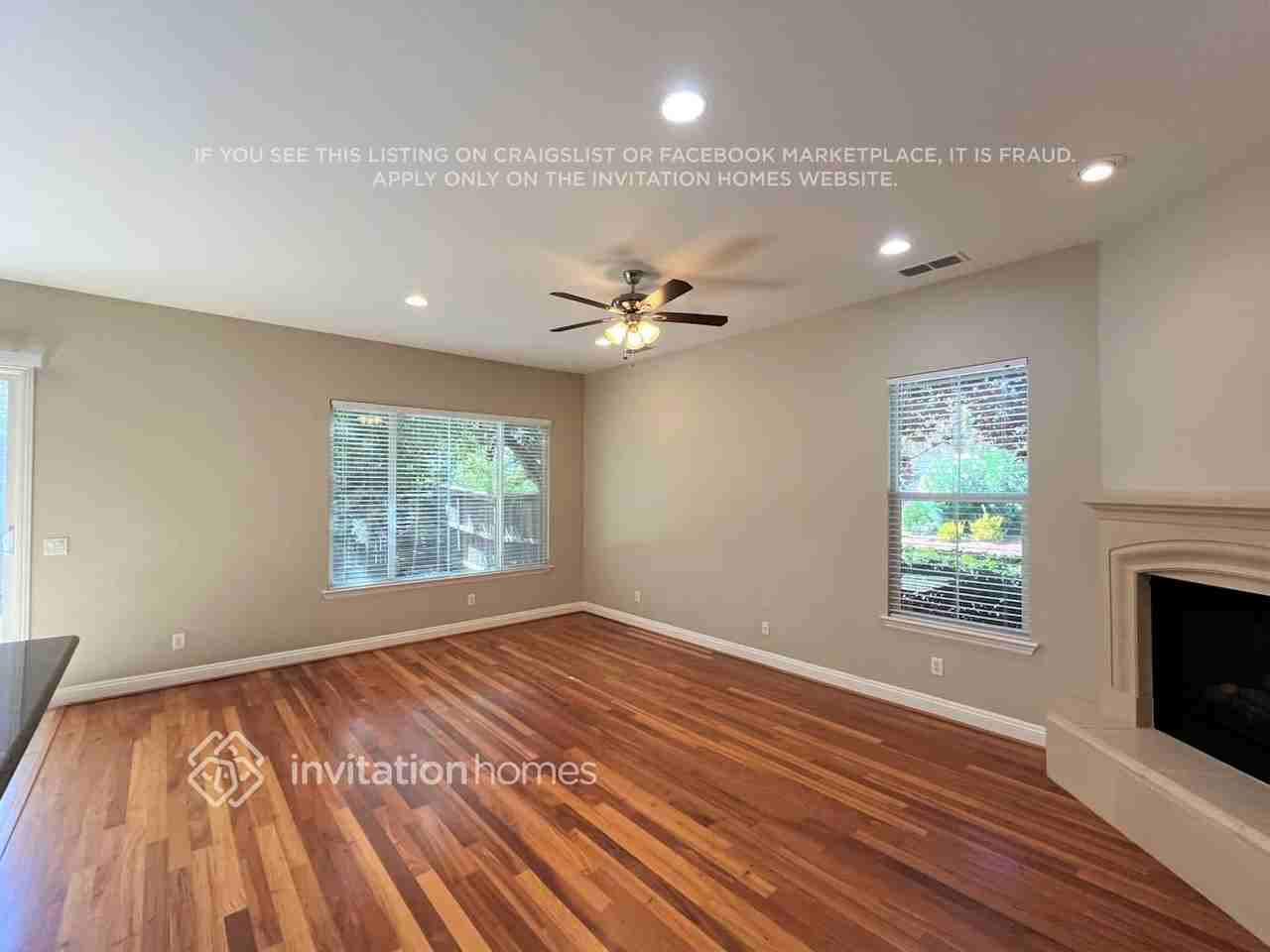 1118 Lawrence Ln - Photo 4 of 11