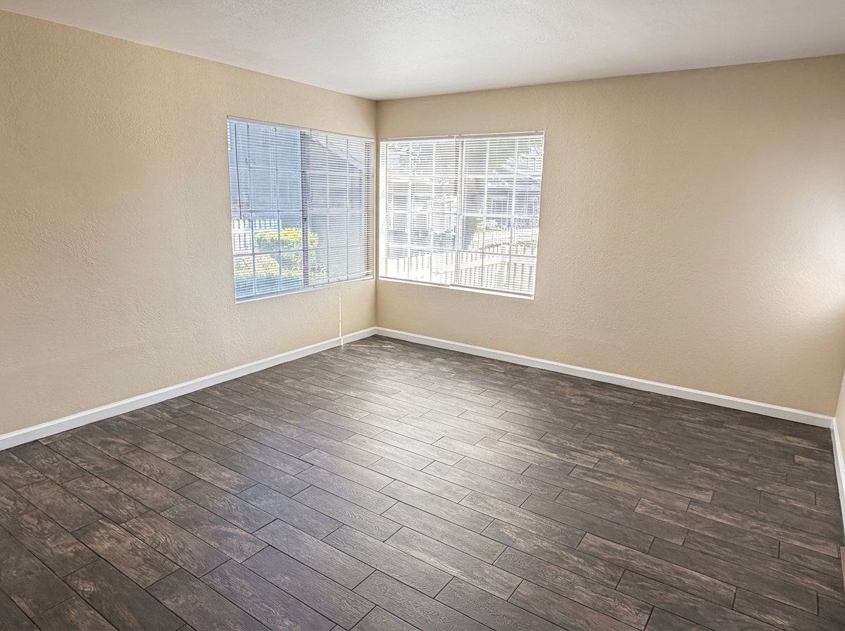 2231 S Fern Ave #1 - Photo 3 of 28
