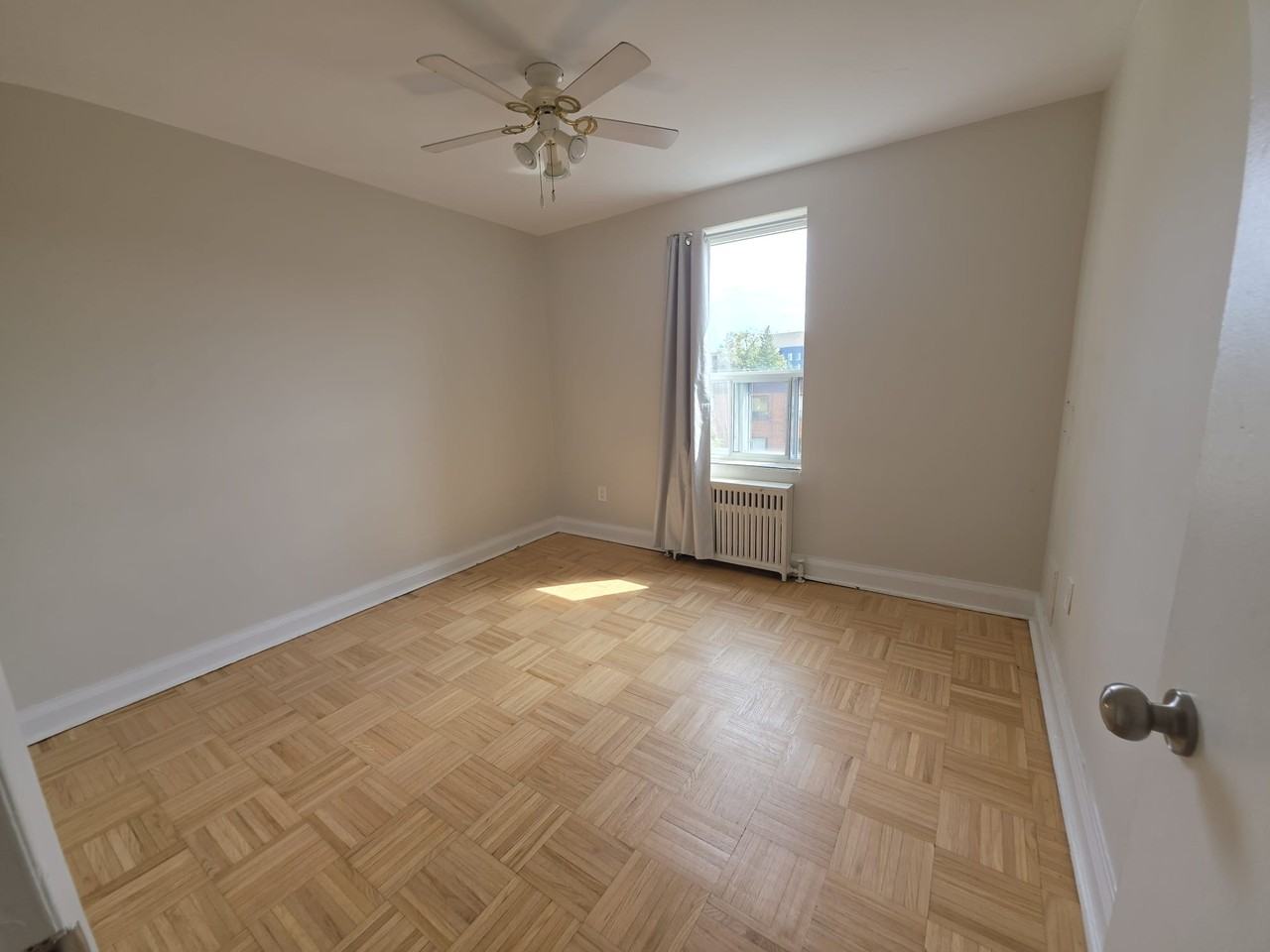 309 The Kingsway #308 - Photo 6 of 13