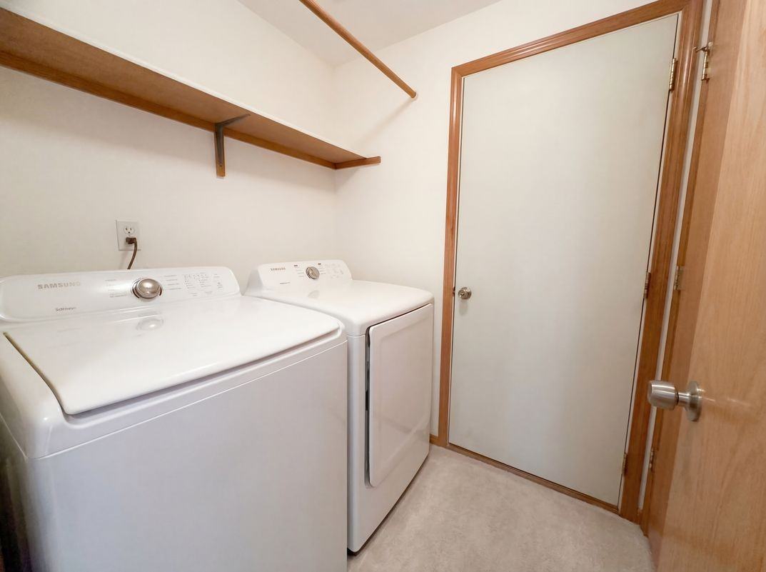 8641 Northeast Windstone Street - Photo 7 of 11