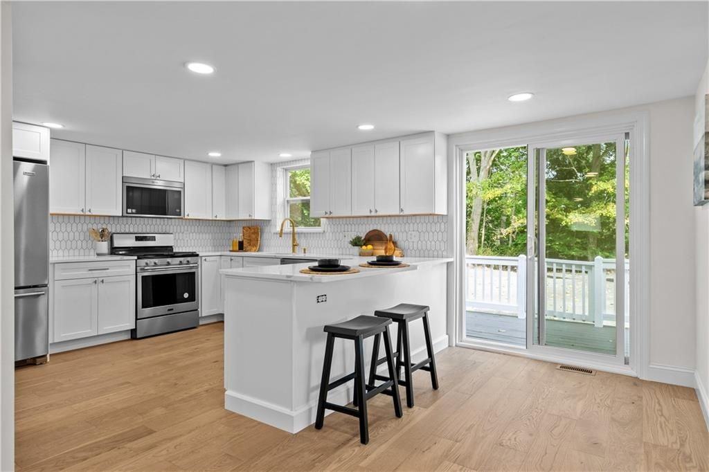 79 W Allenton Rd - Photo 4 of 47