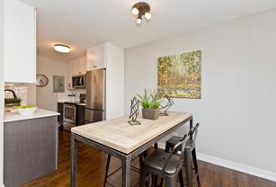 5536 N Sheridan Rd - Photo 1 of 1