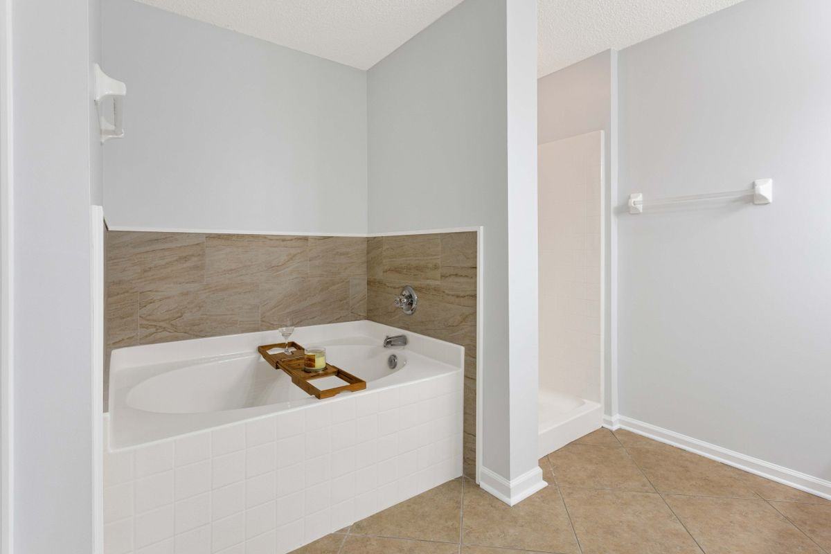 1410 Runes Ct - Photo 5 of 32