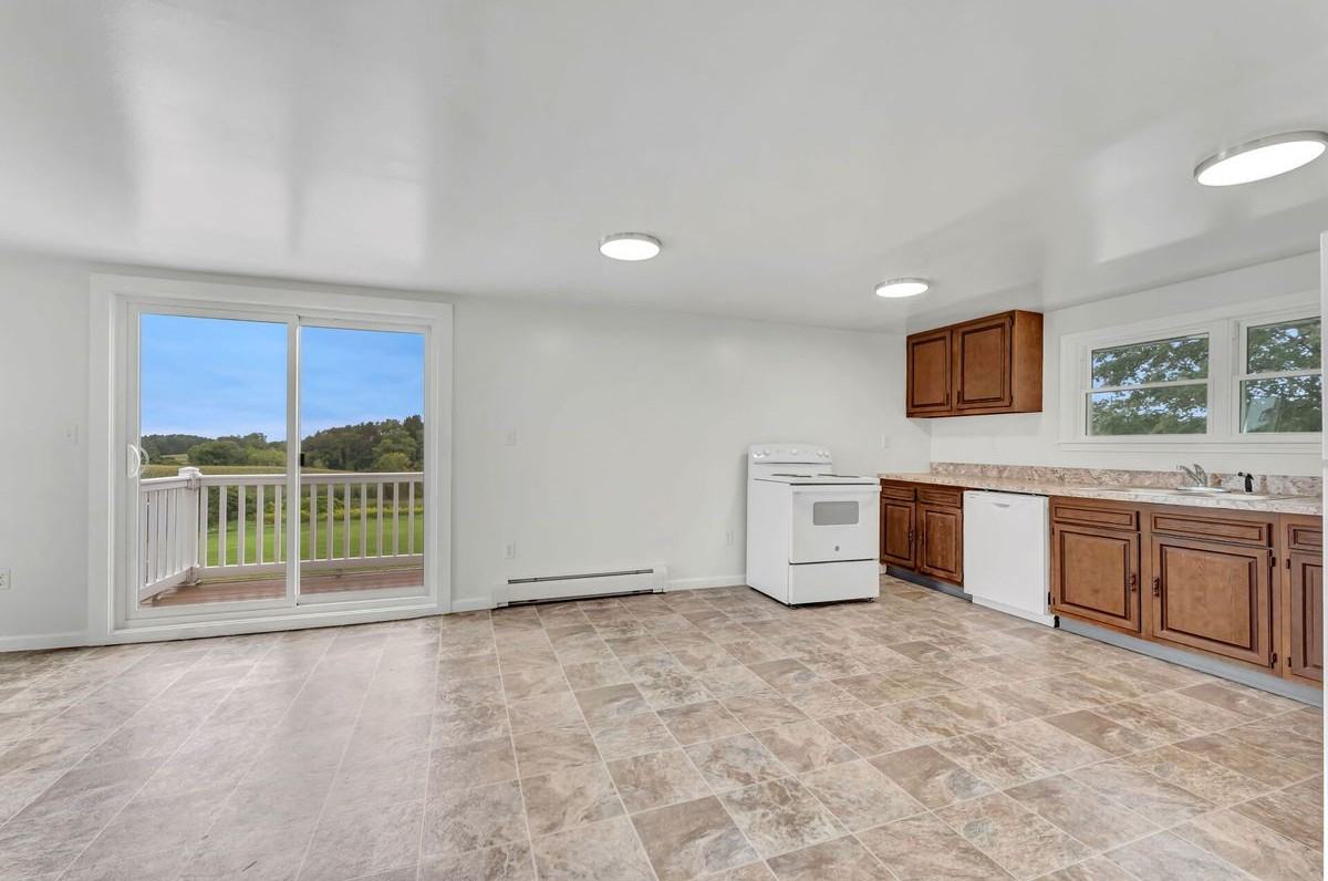 1733 Route 78 ##3 - Photo 2 of 3