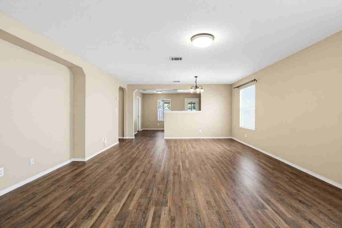 3935 Regal Rose - Photo 4 of 14