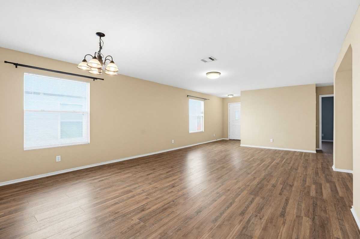 3935 Regal Rose - Photo 6 of 14