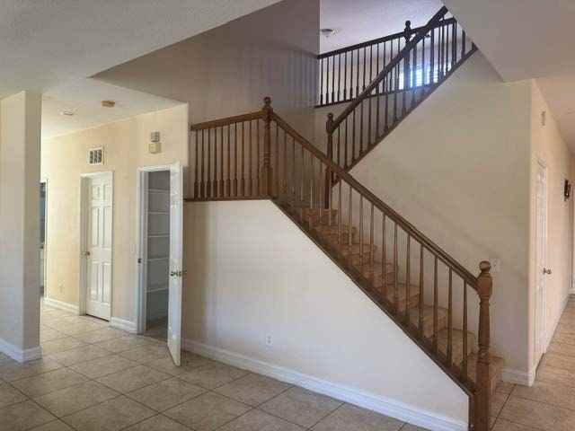 13884 Oak Tree Ln - Photo 6 of 31