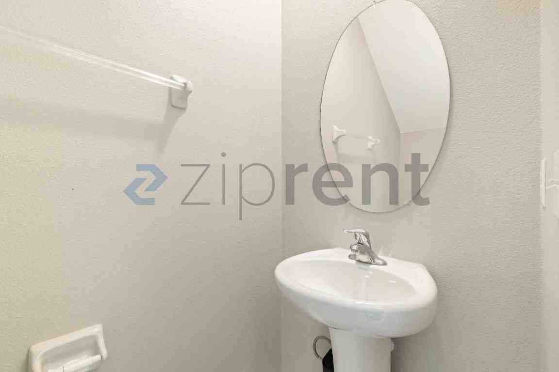 588 Royal Empress Dr - Photo 6 of 38