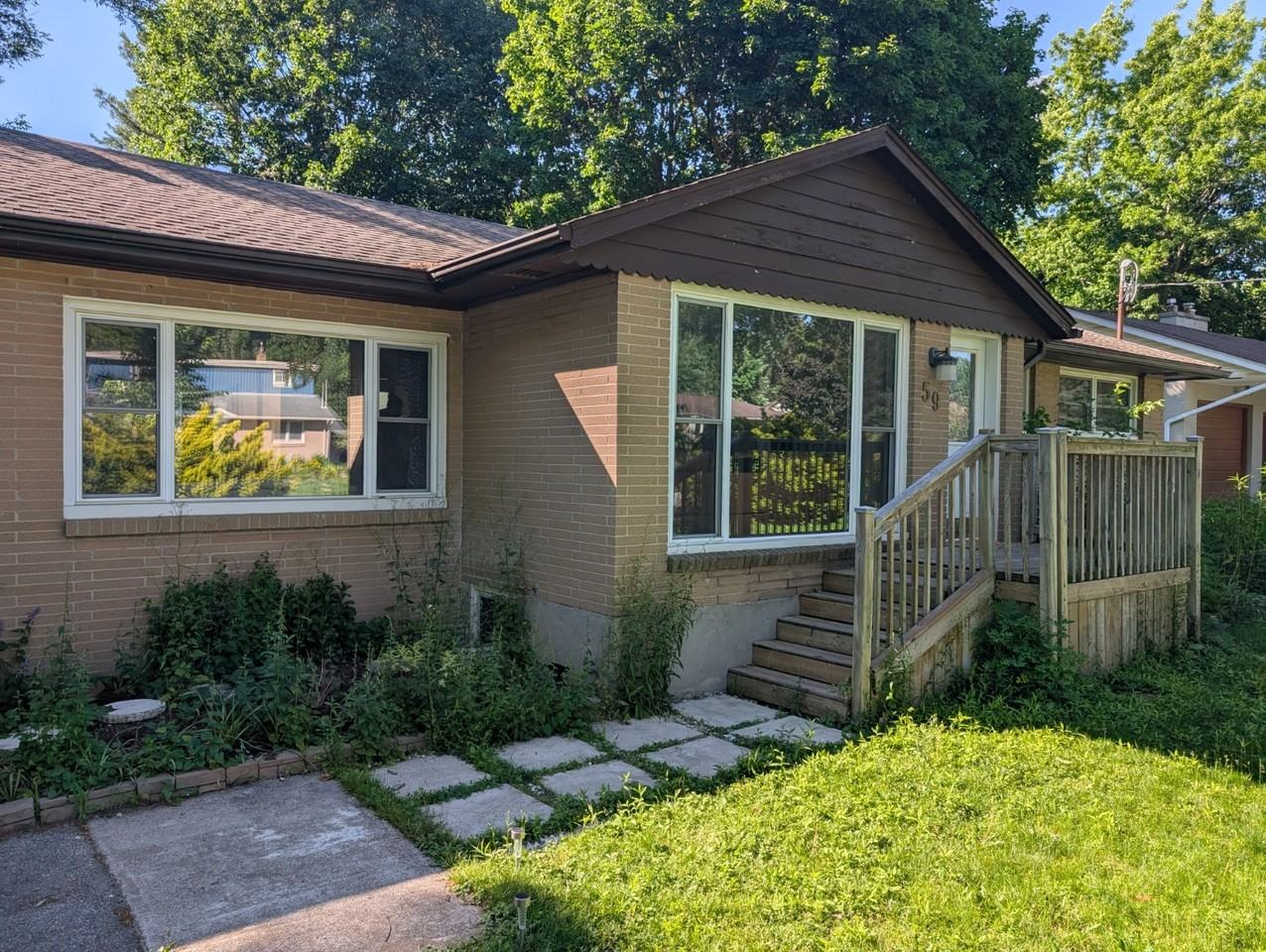 Thorncrest Crescent & Beachwood Ave - Photo 4 of 10