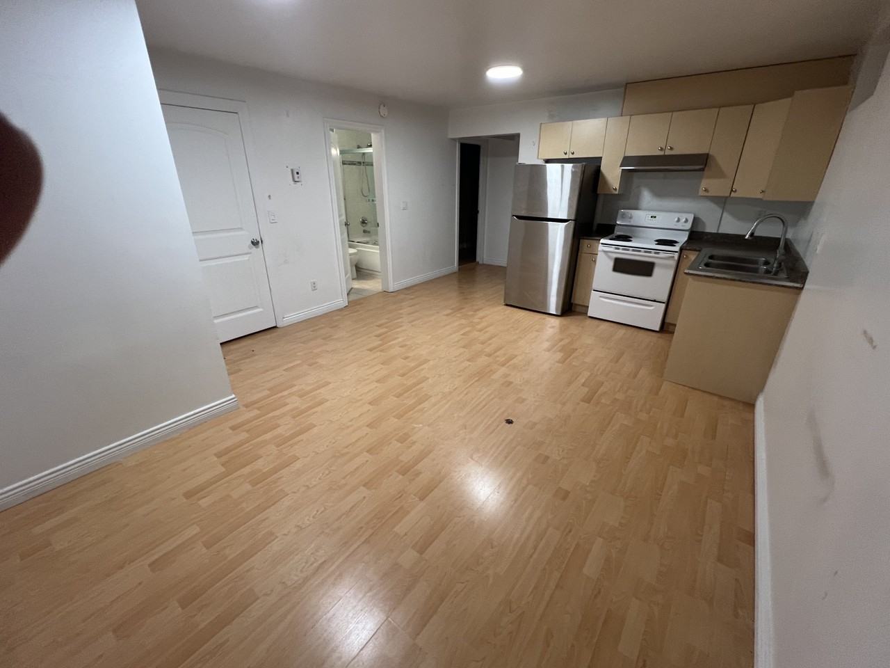 7058 Patterson Ave - Photo 3 of 6