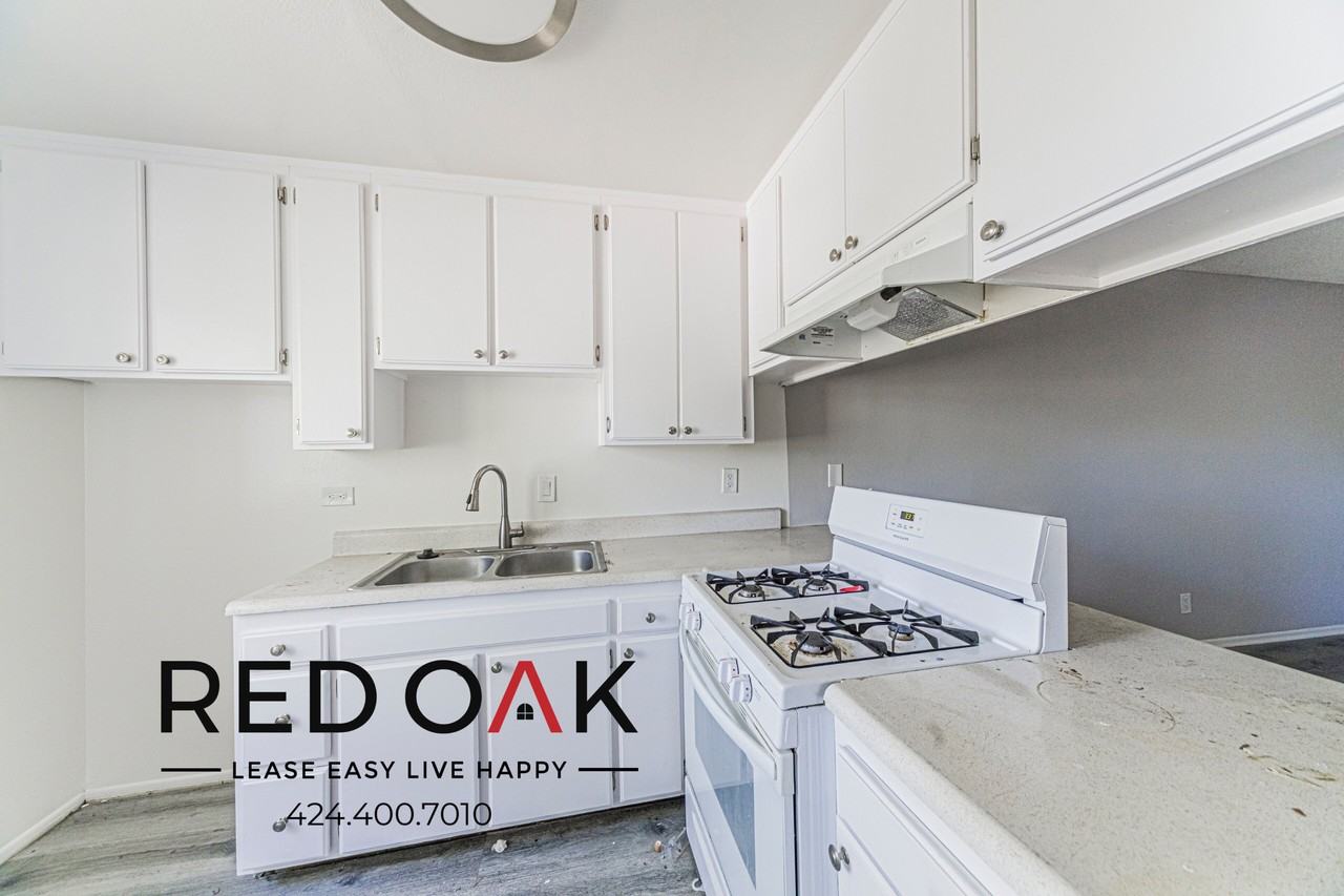 8614 Woodley Ave #307 - Photo 2 of 14