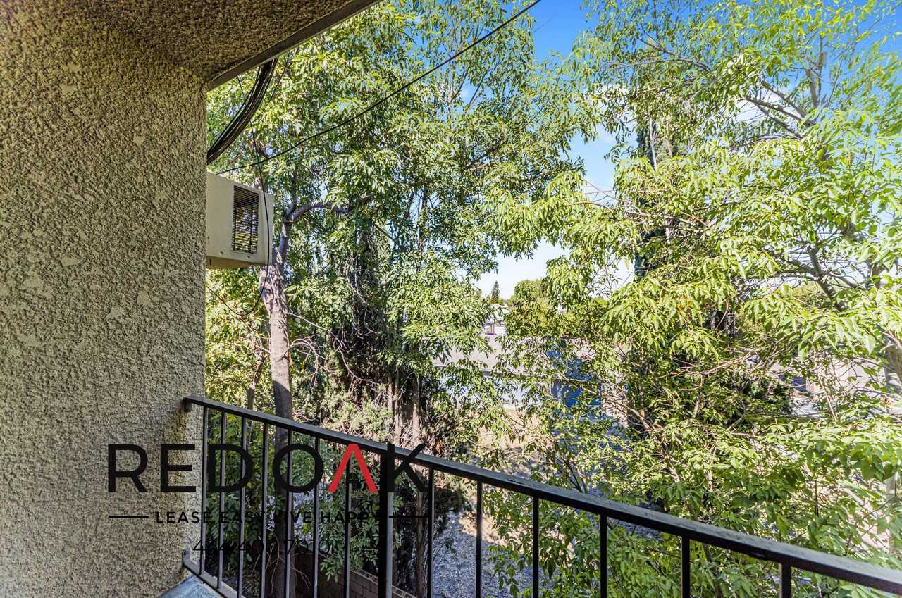 8614 Woodley Ave #307 - Photo 5 of 14