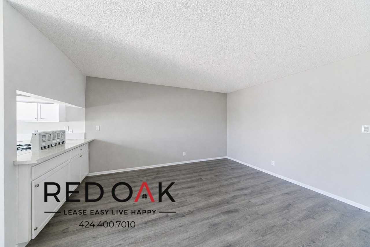 8614 Woodley Ave #307 - Photo 7 of 14