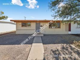 featured image of 1446 E Iowa Dr
