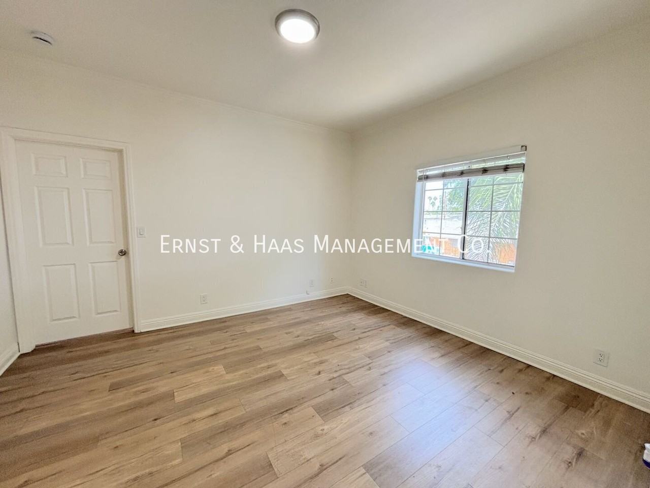 2259 Pacific Ave - Photo 2 of 15
