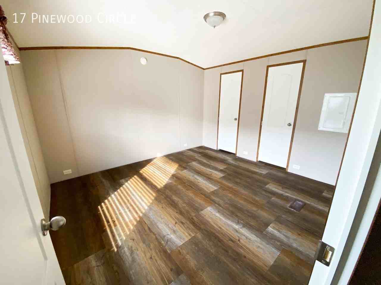 17 Pinewood Cir - Photo 6 of 9