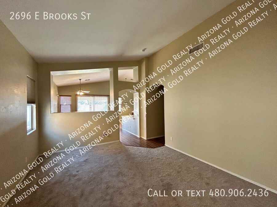 2696 E Brooks St - Photo 3 of 23