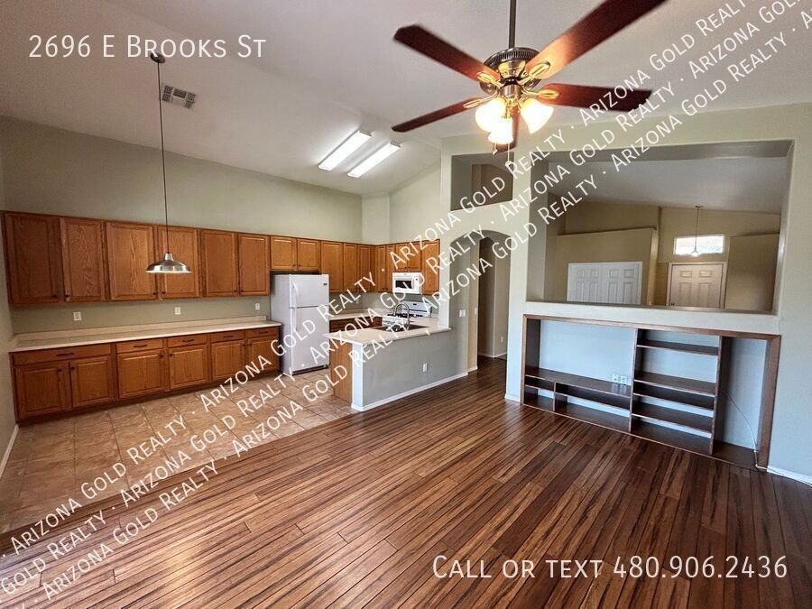 2696 E Brooks St - Photo 6 of 23