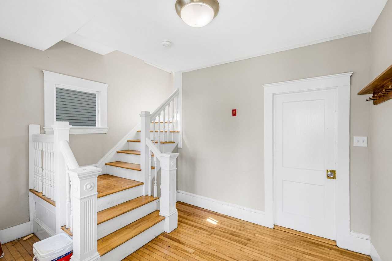 24 Blaisdell St #1 - Photo 4 of 11