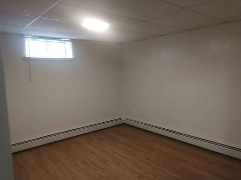 27 Foster St - Photo 3 of 3