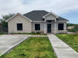 featured image of 815 Alexander Dr
