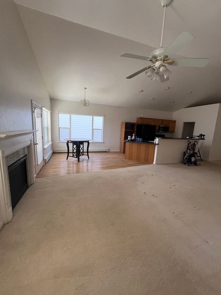 2040 Miami Rd - Photo 3 of 11