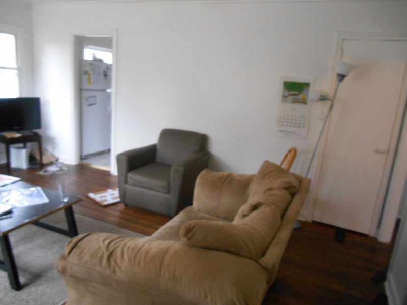 1600 E University St - Photo 4 of 9