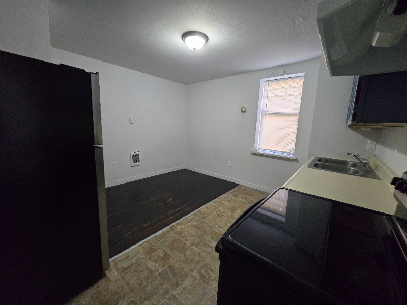 269 Nw Chehalis Ave #11 - Photo 2 of 6