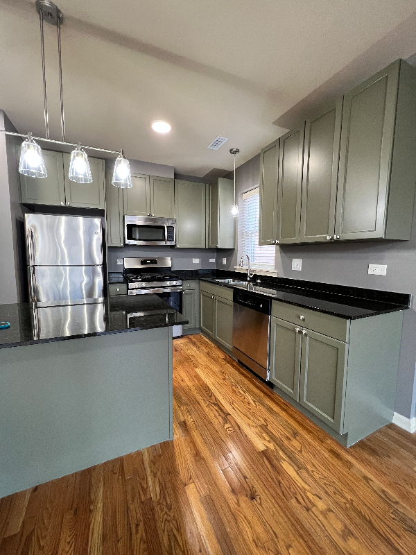 6617 S Ingleside Ave #3S - Photo 2 of 18